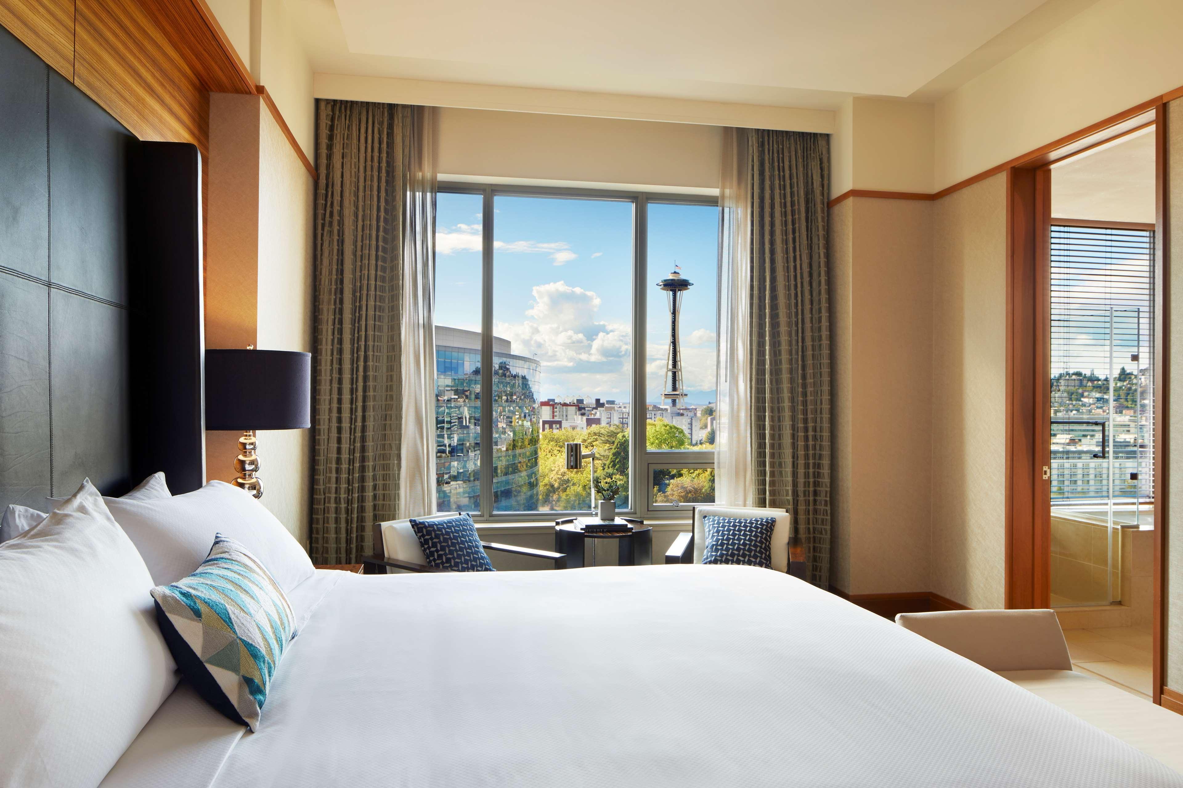 1 Hotel Сіетл Екстер'єр фото A guest room at the Westin Seattle